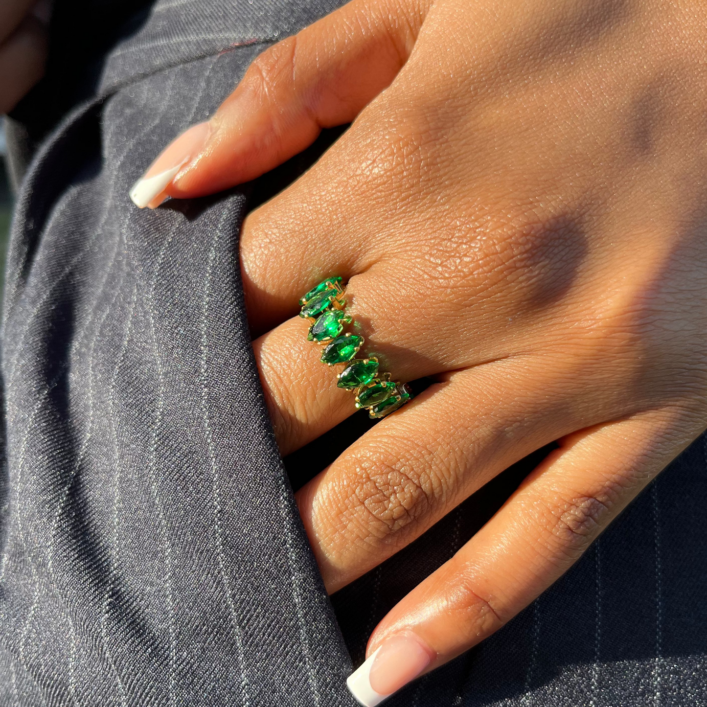 Éclat de Cristaux - Bague en zircon vert de haute qualité