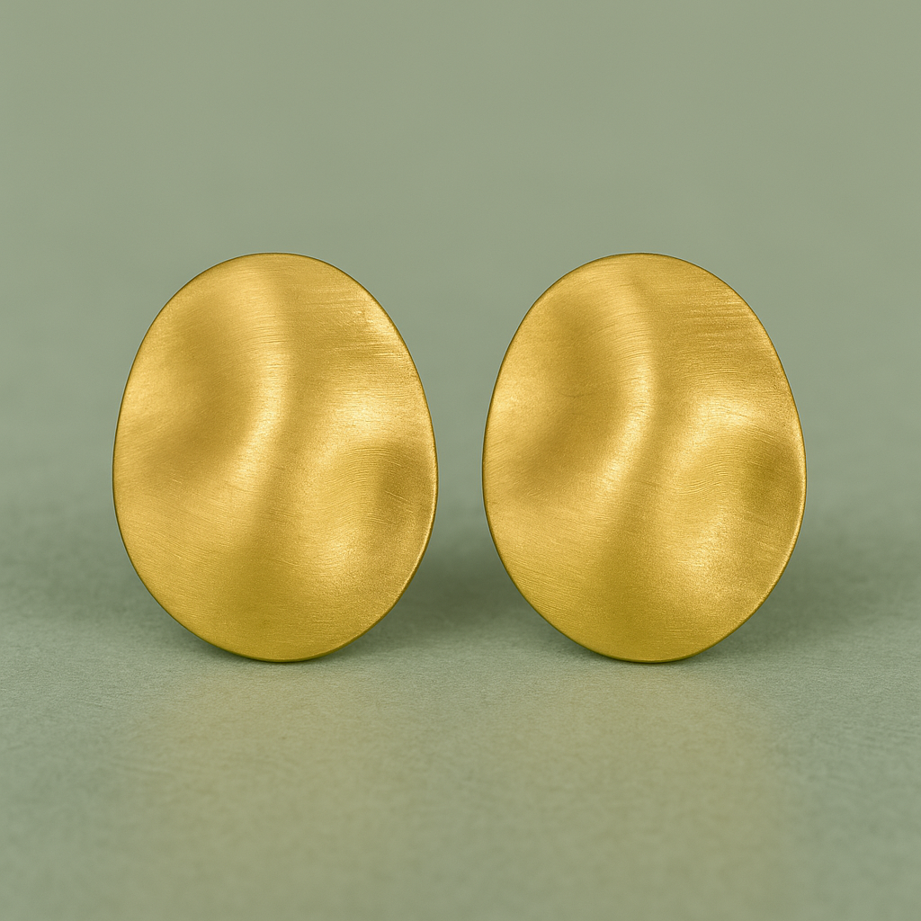 Lune d’Or – Boucles d’oreilles en acier inoxydable doré et élégantes